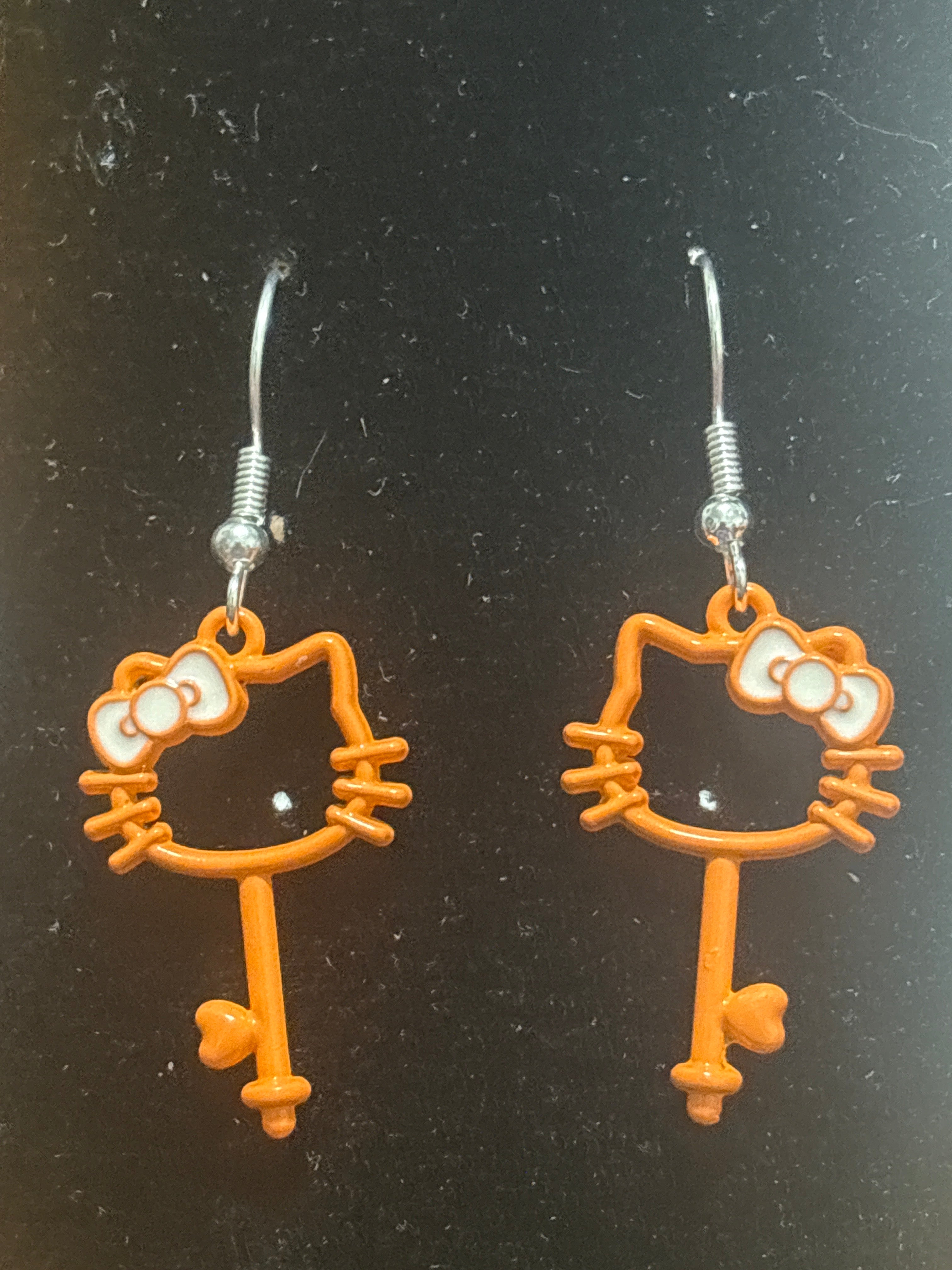 Hello Cat Key Heart Earrings