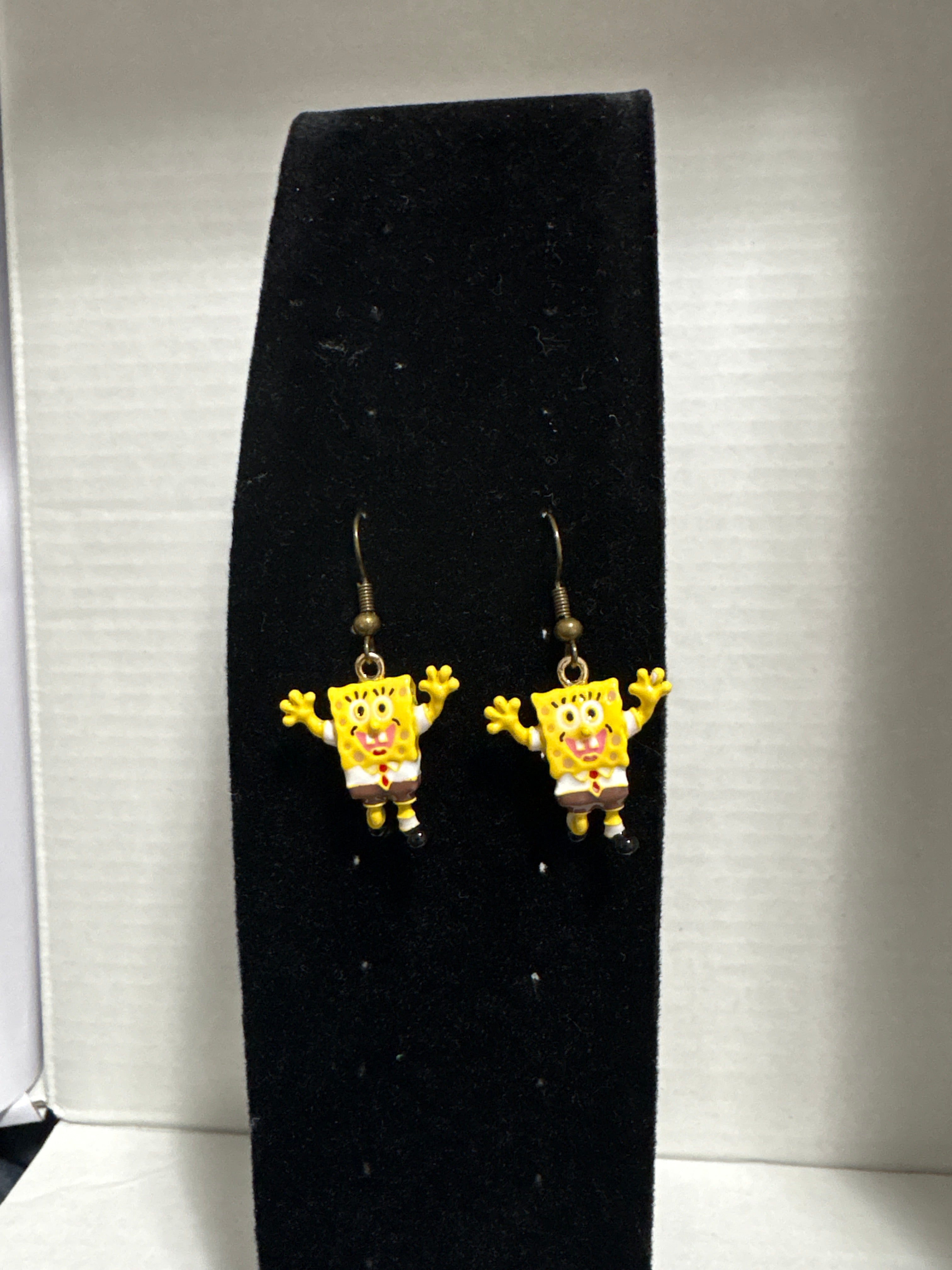Yellow sponge guy earrings